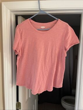 Old Navy Women's Short Sleeve Tee in Pink